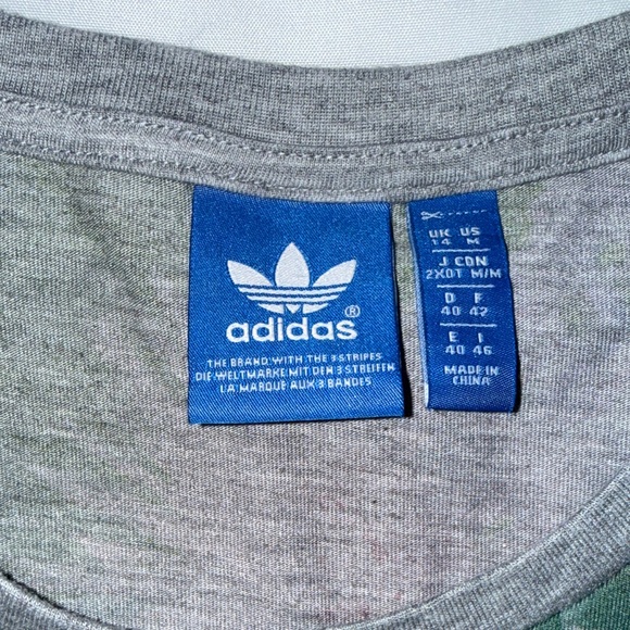 adidas Gray Short-Sleeve Tee with White Logo and Floral Print - Picture 4 of 9